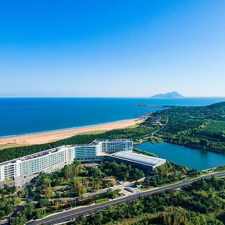 Hotel Wyndham Grand Qingdao Exterior foto
