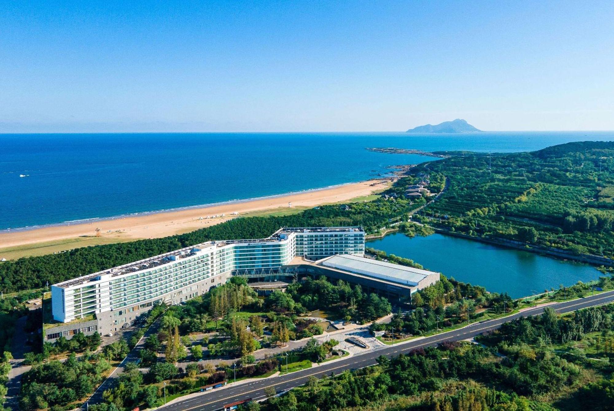 Hotel Wyndham Grand Qingdao Exterior foto