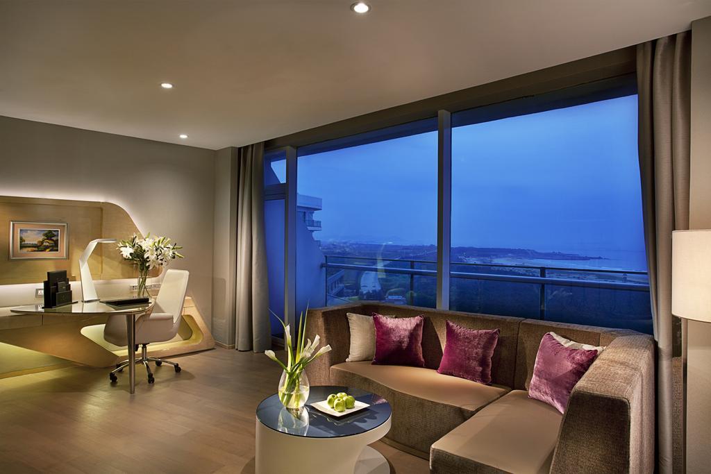 Hotel Wyndham Grand Qingdao Exterior foto